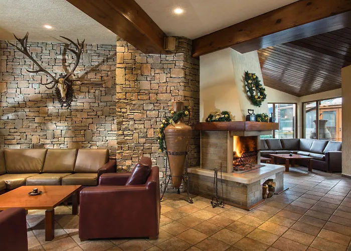 Готель Pirin & Бансько