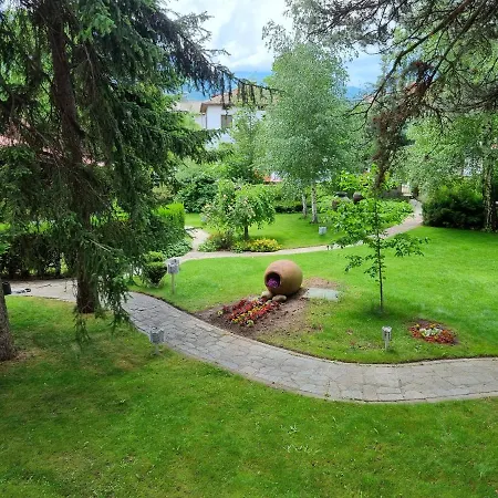 Pirin & 4* 반스코