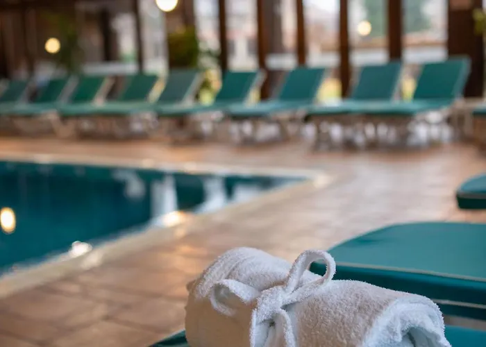 Pirin & Отель 4*